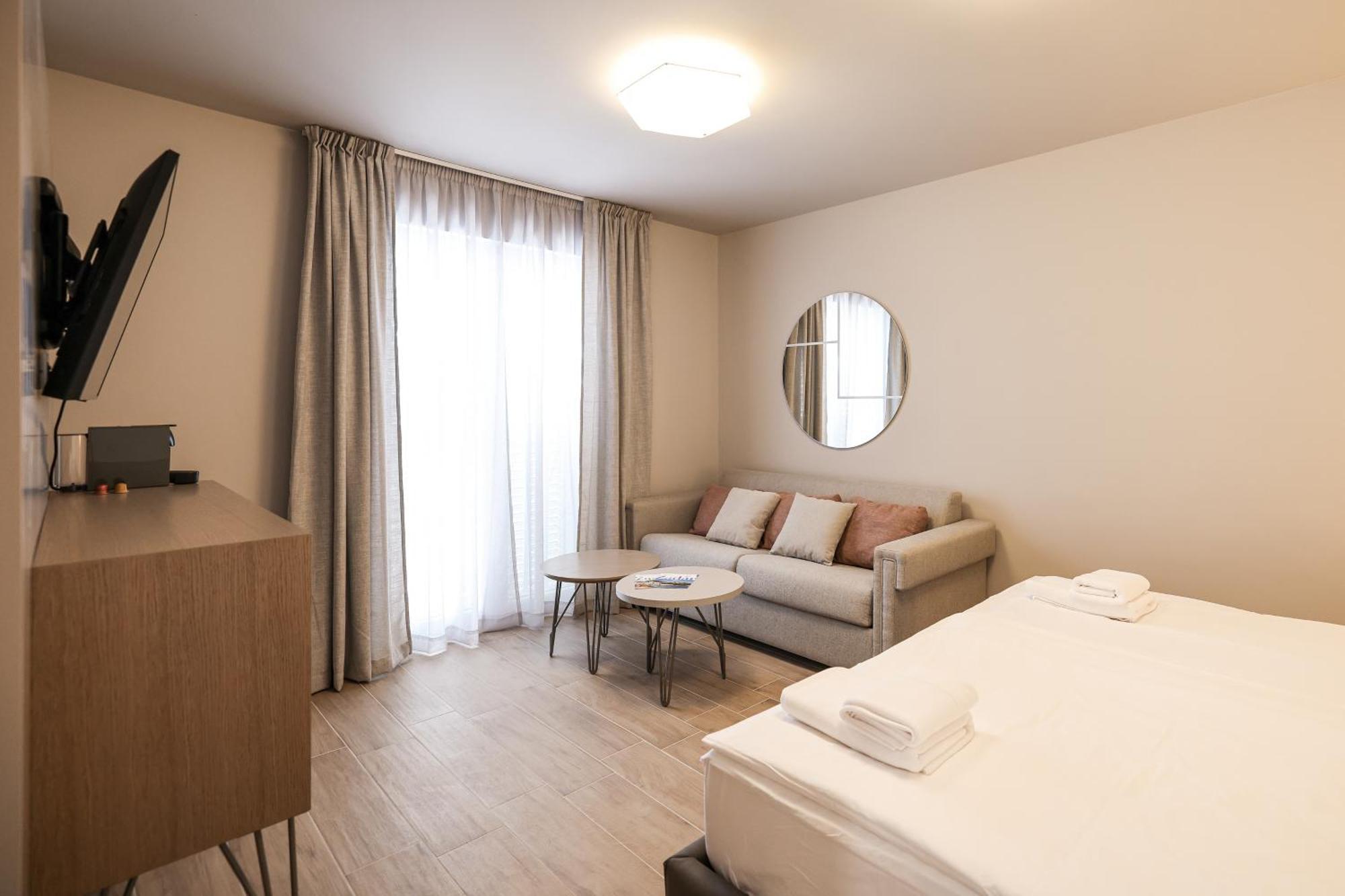 Arsenal Lofts Apartment Zadar Room photo